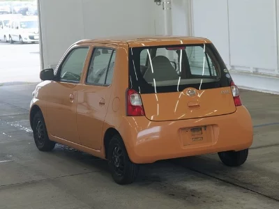 Daihatsu Esse