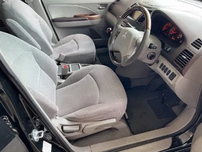 Mitsubishi Grandis