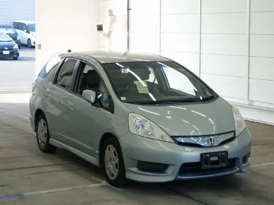 Honda FIT SHUTTLE HYBRID