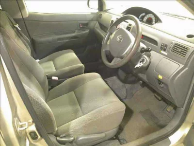 Toyota Raum