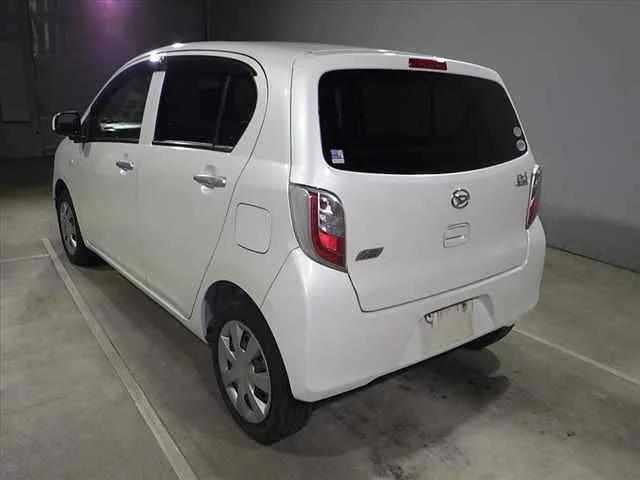Daihatsu Mira e:S  с аукциона в Японии