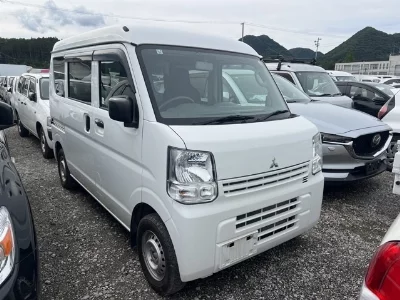 MITSUBISHI MINICAB