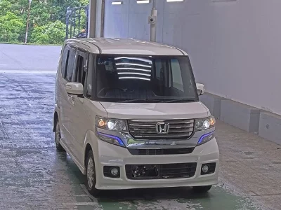 HONDA N BOX CUSTOM