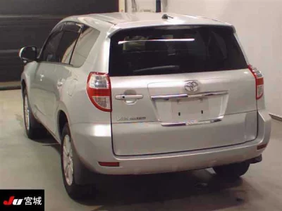 TOYOTA VANGUARD