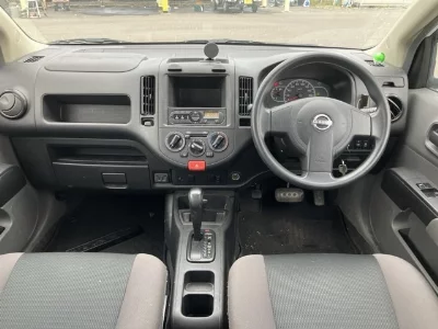 Nissan AD