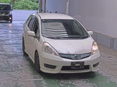 Honda FIT SHUTTLE HYBRID