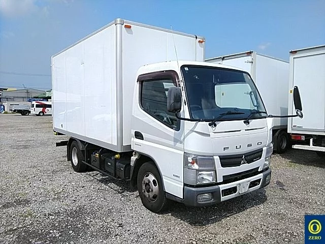 Mitsubishi Fuso Canter  с аукциона в Японии