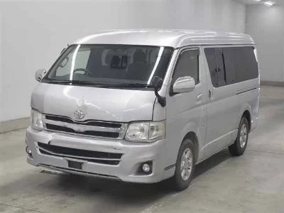 TOYOTA HIACE WAGON