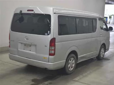 TOYOTA HIACE WAGON