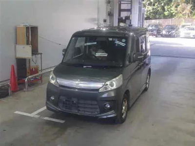 Suzuki Spacia Custom