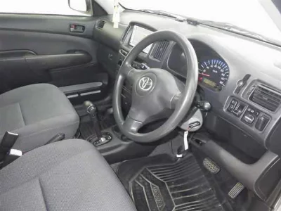 Toyota SUCCEED VAN