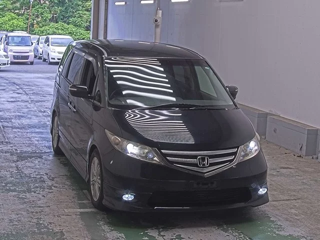Honda Elysion  с аукциона в Японии