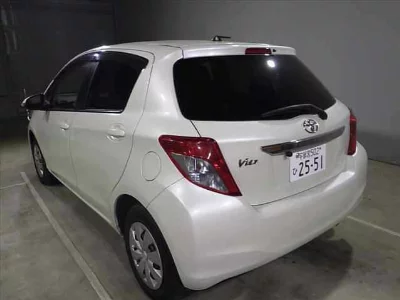 TOYOTA VITZ