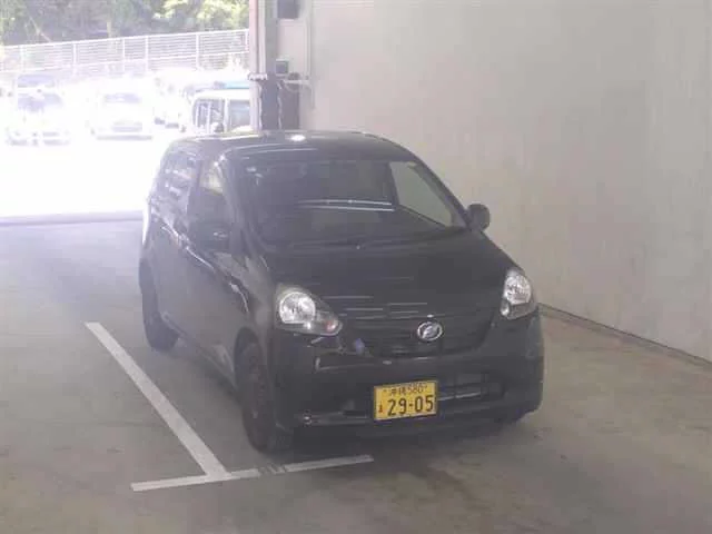 Daihatsu Mira e:S  с аукциона в Японии