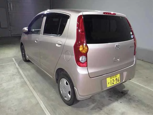 Daihatsu Mira  с аукциона в Японии