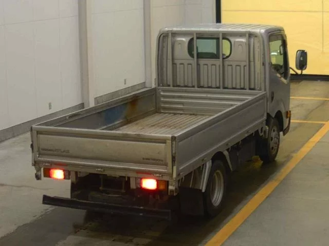 Nissan Atlas  с аукциона в Японии
