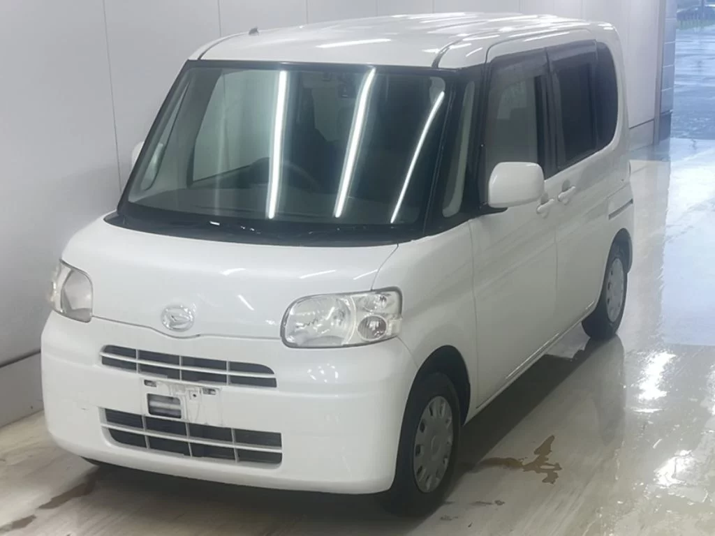 Daihatsu Tanto  с аукциона в Японии