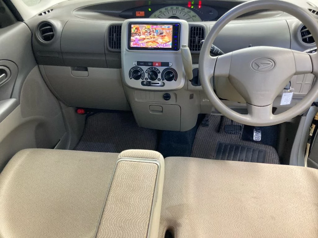 Daihatsu Tanto  с аукциона в Японии