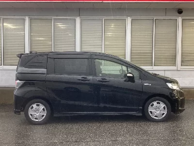 Honda FREED SPIKE HYBRID