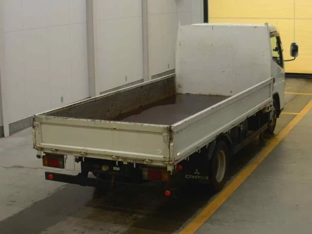 Mitsubishi Fuso Canter  с аукциона в Японии