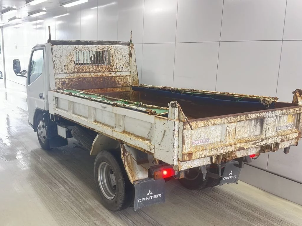 Mitsubishi Fuso Canter  с аукциона в Японии