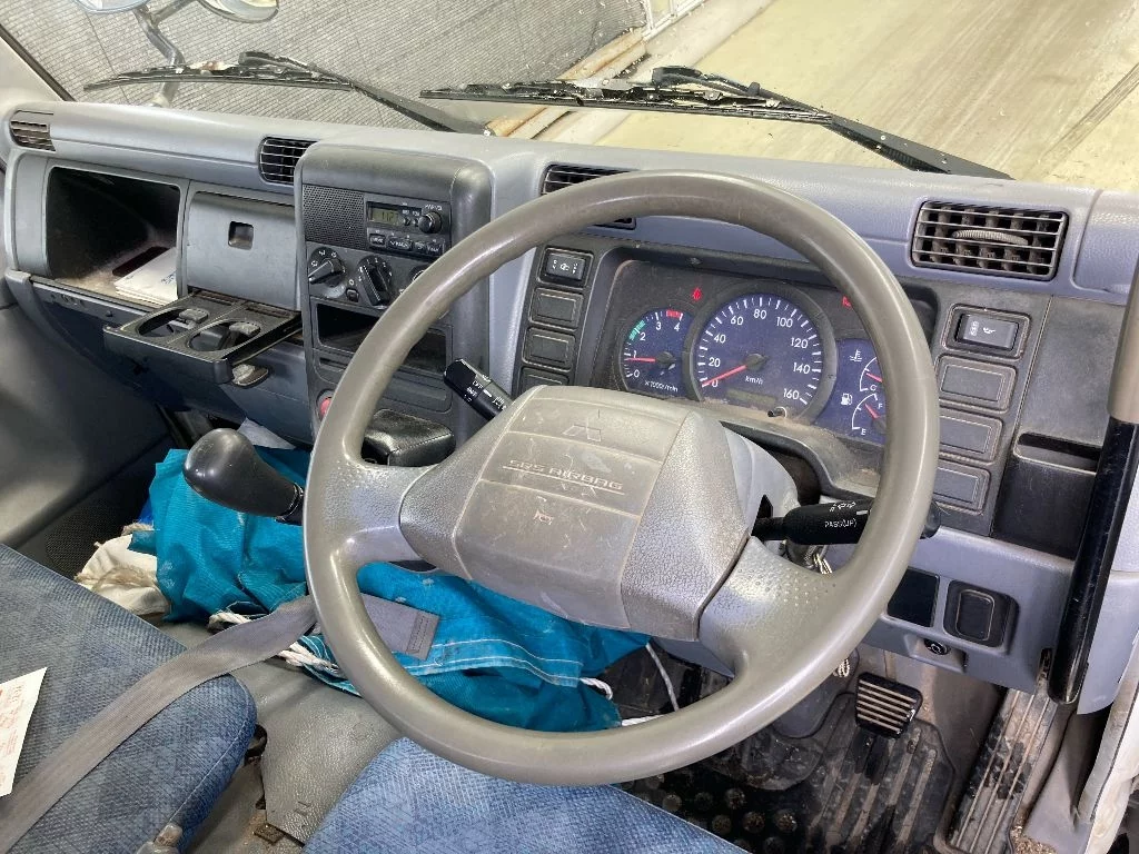 Mitsubishi Fuso Canter  с аукциона в Японии