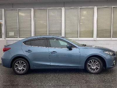 Mazda AXELA HYBRID