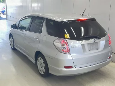 Honda FIT SHUTTLE HYBRID