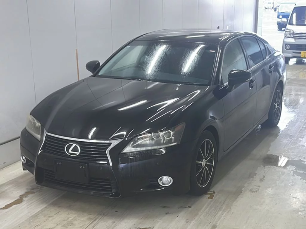 Lexus GS  с аукциона в Японии