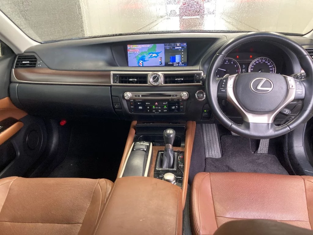 Lexus GS  с аукциона в Японии