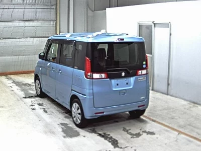Suzuki Spacia