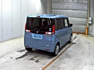 Suzuki Spacia