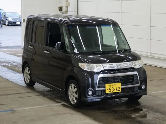 Daihatsu Tanto  с аукциона в Японии