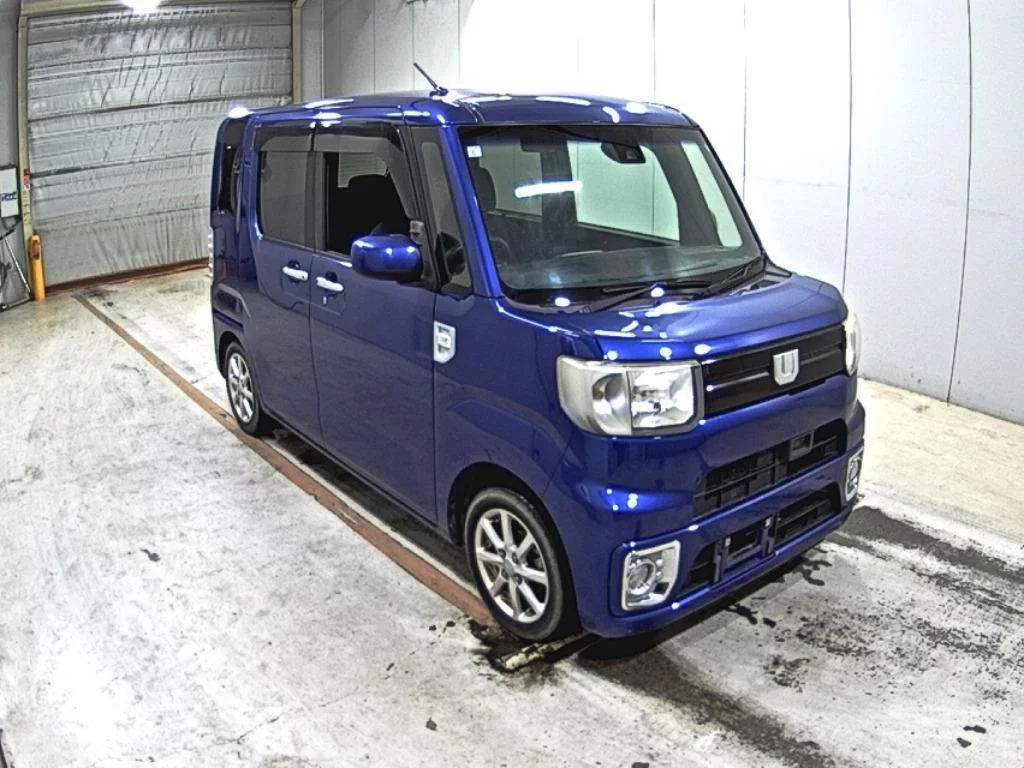 Daihatsu Wake  с аукциона в Японии