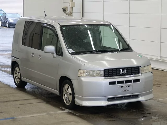 Honda Mobilio Spike  с аукциона в Японии