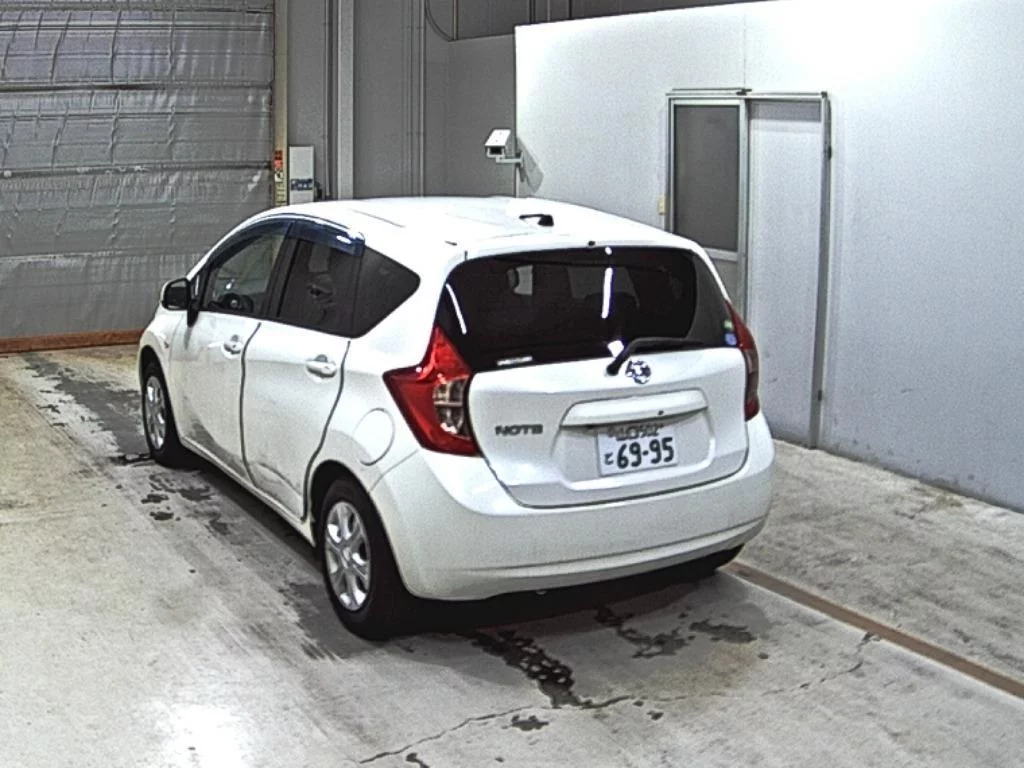 Nissan Note  с аукциона в Японии