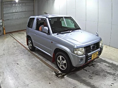 Mitsubishi Pajero Mini