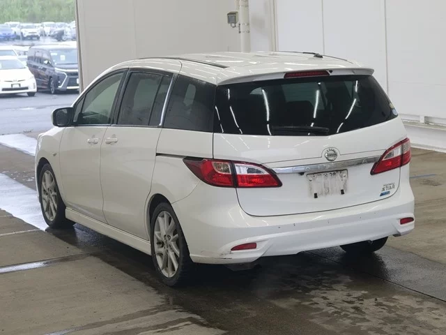 Nissan Lafesta  с аукциона в Японии