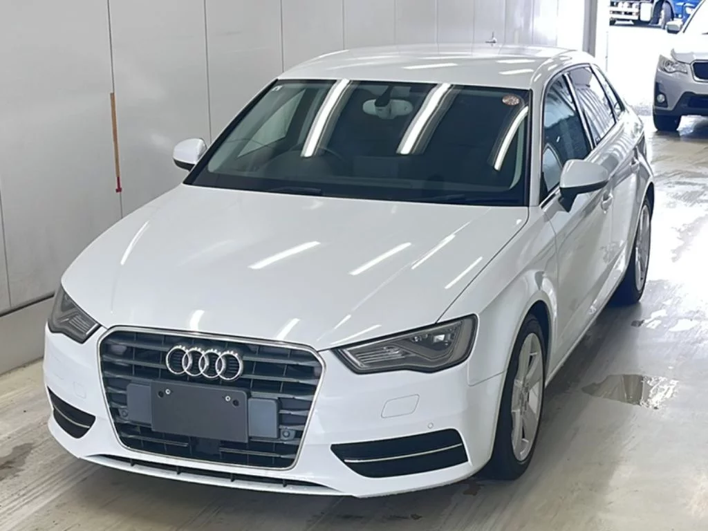 Audi A3  с аукциона в Японии