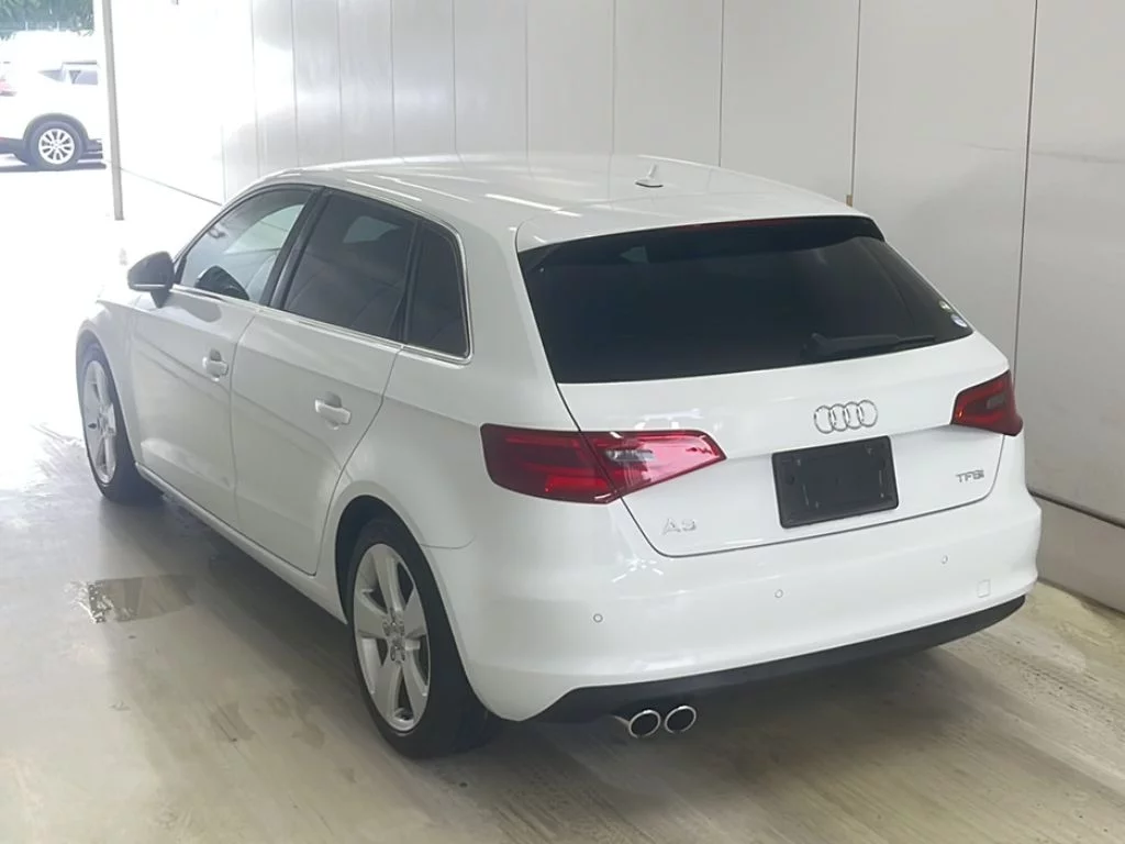 Audi A3  с аукциона в Японии