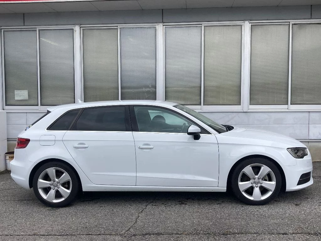 Audi A3  с аукциона в Японии