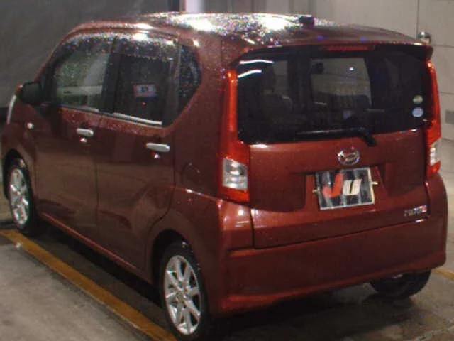 Daihatsu Move  с аукциона в Японии