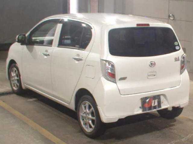 Daihatsu Mira e:S  с аукциона в Японии