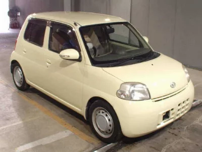 Daihatsu Esse