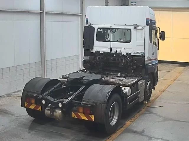 Nissan UD  с аукциона в Японии