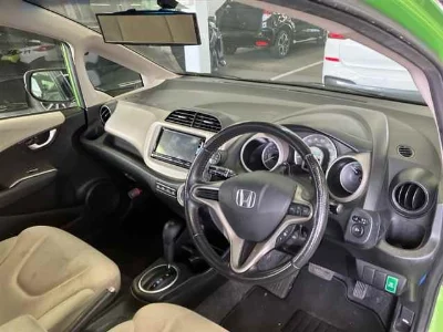 Honda FIT HYBRID