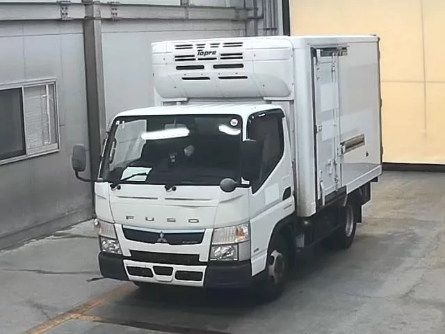 Mitsubishi Fuso Canter  с аукциона в Японии