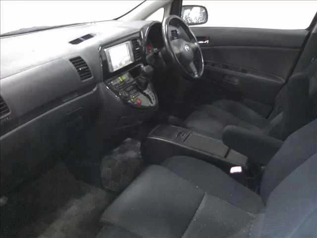 Toyota Wish  с аукциона в Японии