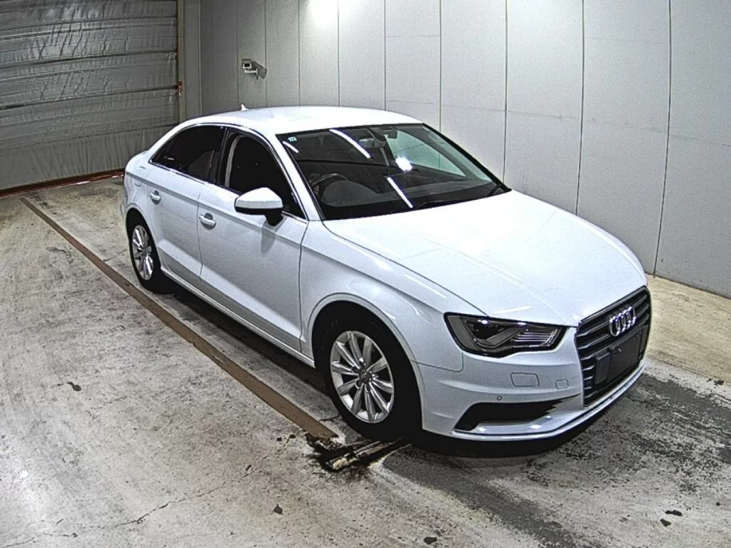 Audi A3  с аукциона в Японии