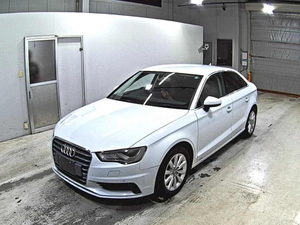 Audi A3  с аукциона в Японии